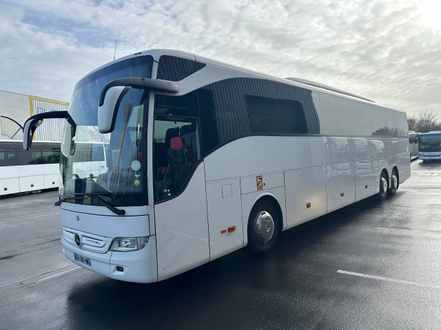 MERCEDES BENZ TOURISMO RHD